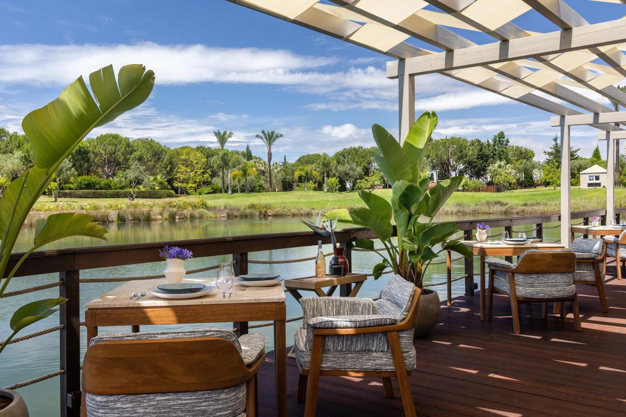Domes Lake Algarve, Autograph Collection Vilamoura Eksteriør bilde The Deck
