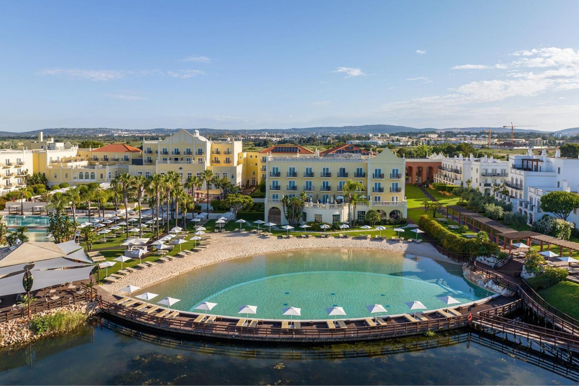 Domes Lake Algarve, Autograph Collection Vilamoura Eksteriør bilde Aerial view of the hotel