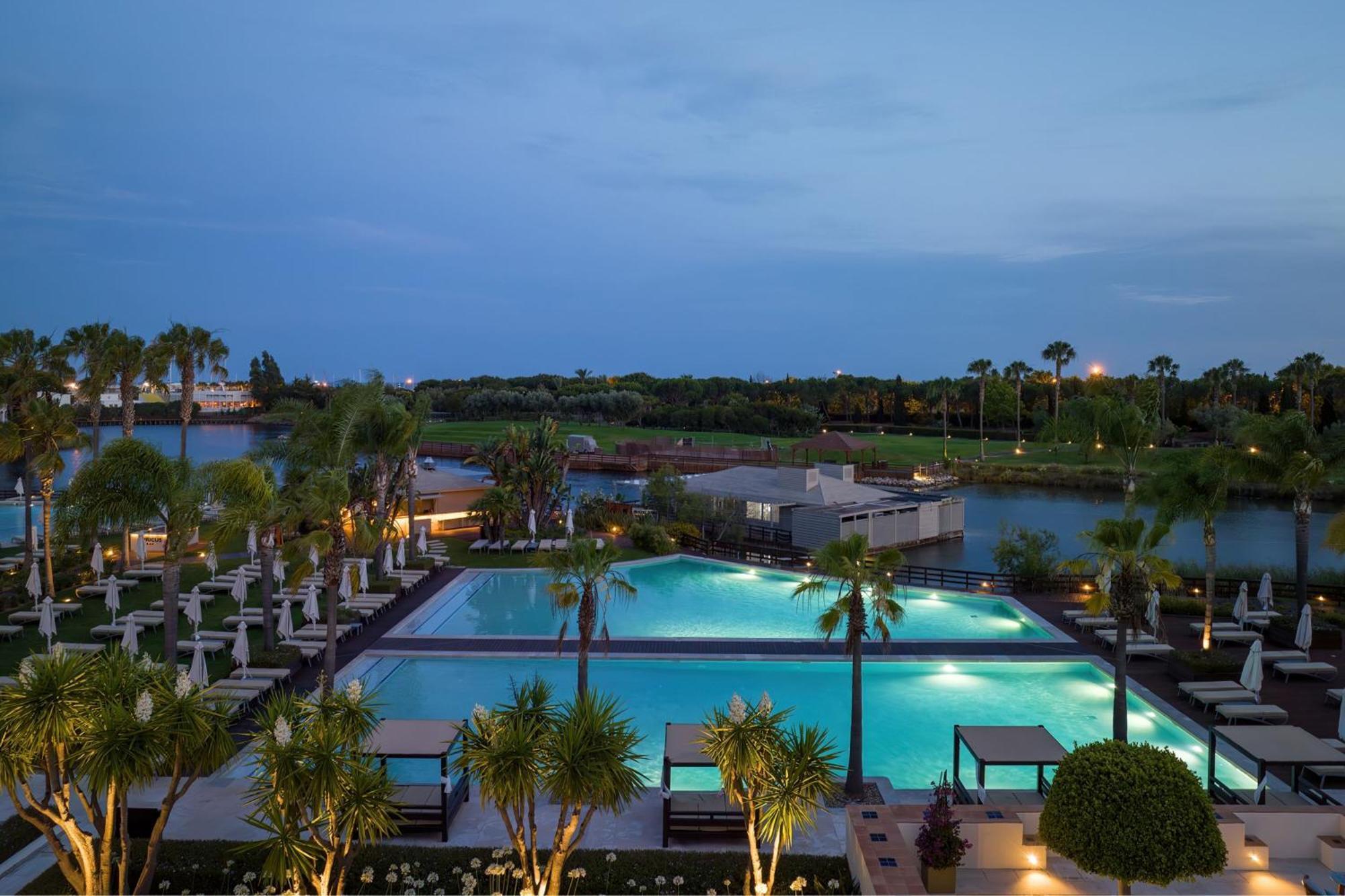 Domes Lake Algarve, Autograph Collection Vilamoura Eksteriør bilde The resort's main pool