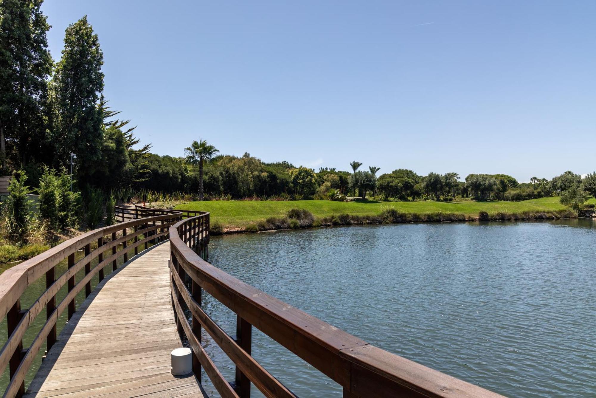 Domes Lake Algarve, Autograph Collection Vilamoura Eksteriør bilde The 18th hole at the Ocean Club
