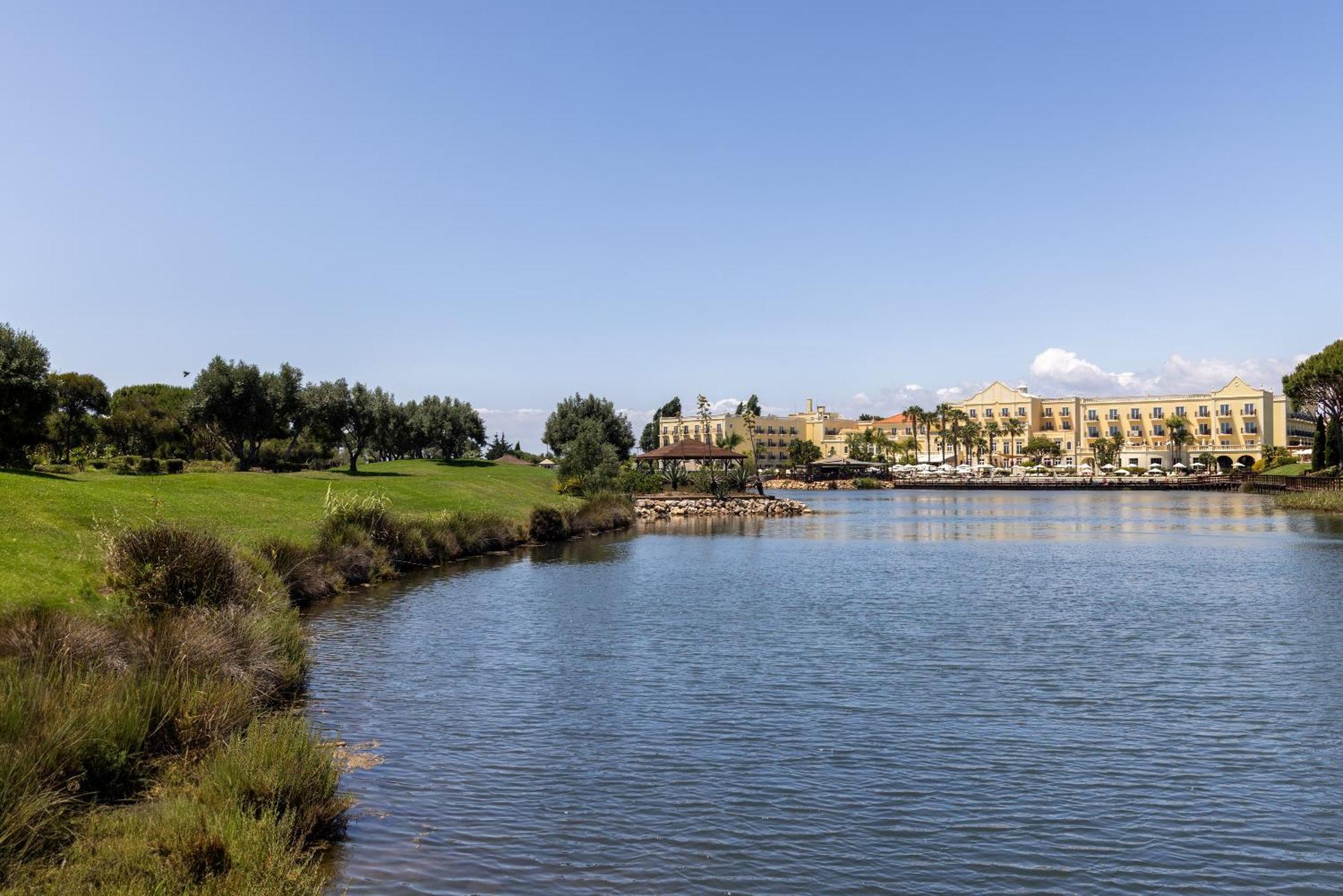 Domes Lake Algarve, Autograph Collection Vilamoura Eksteriør bilde View of the lagoon