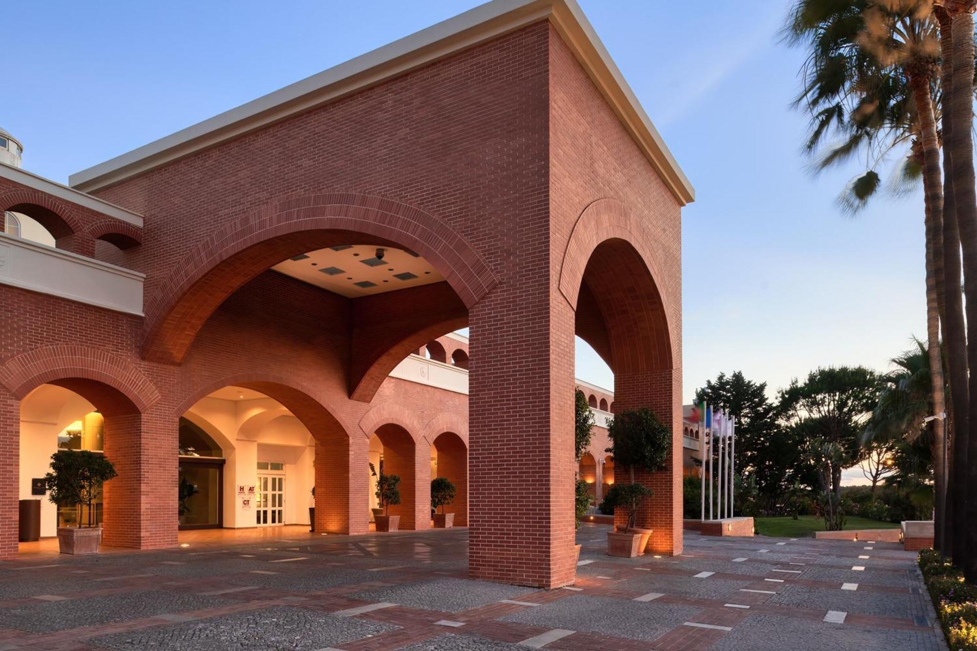 Domes Lake Algarve, Autograph Collection Vilamoura Eksteriør bilde The hotel's entrance